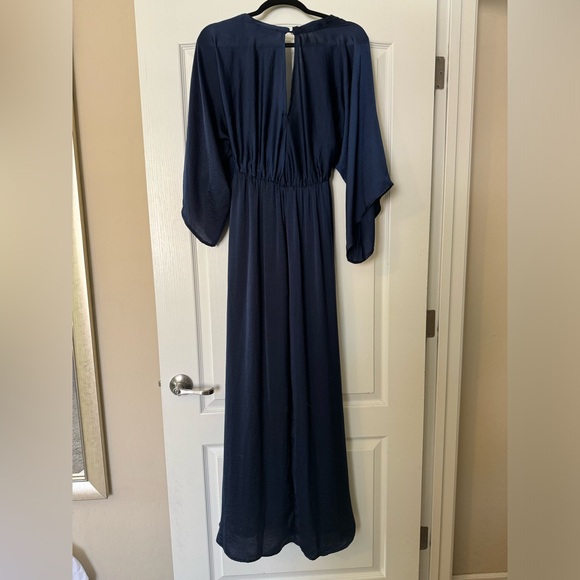 VICI - Maya Satin Tie Back Kimono Maxi Dress - Picture 2 of 7